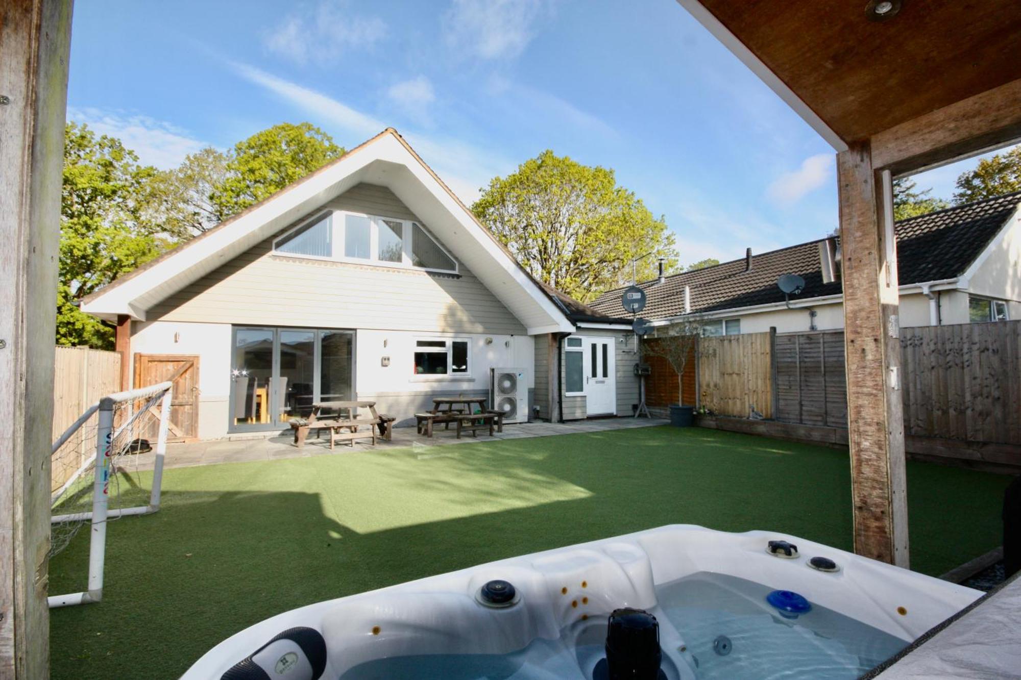 Four Corners Holiday Home Hot Tub & Sauna 芬当 外观 照片